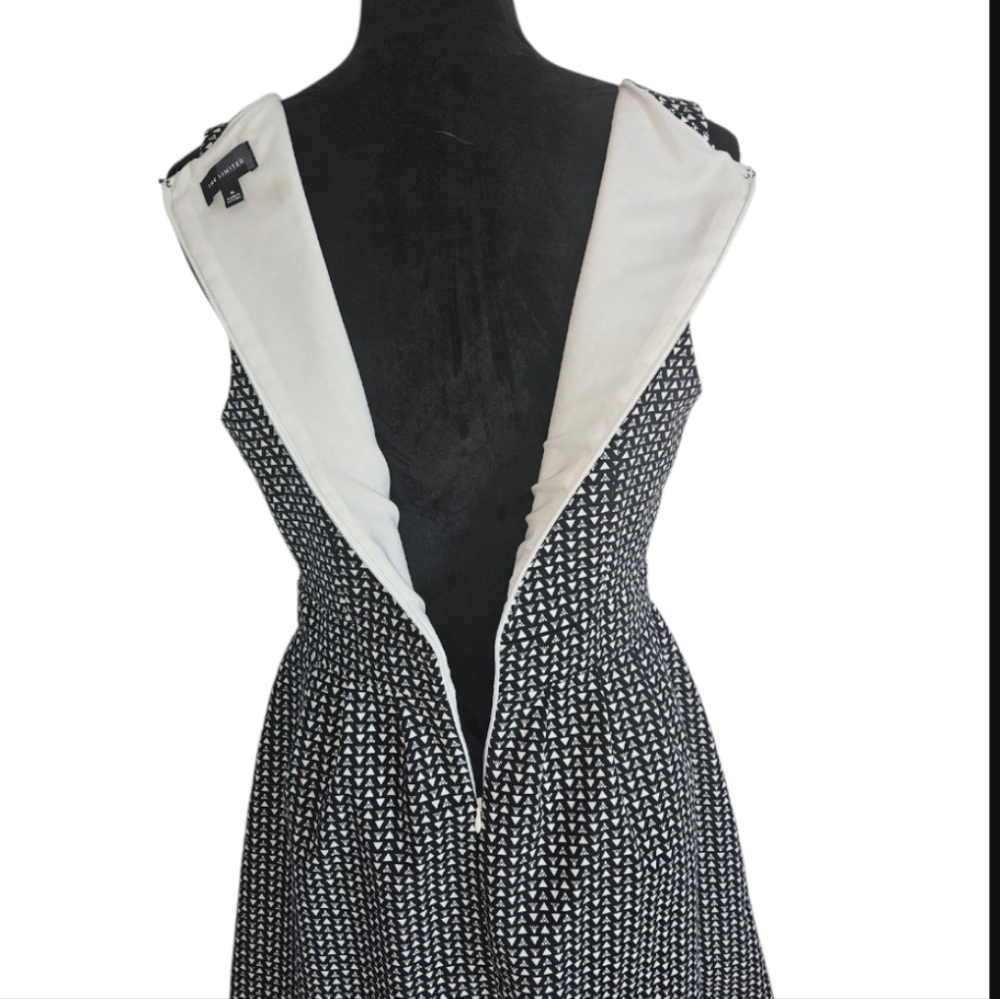 The Limited Black & White Printed Midi Dress - Size 8 - Picture 4 of 7